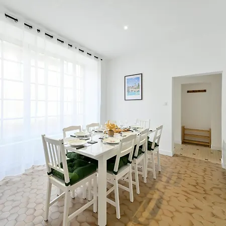 Le Recoin Serein, Charme Et Modernite