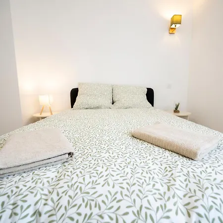 Le Recoin Serein, Charme Et Modernite * Mauléon